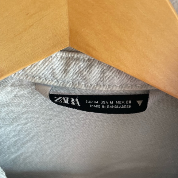 Zara Light Denim Jacket Boxy with Front Pockets Cropped Womens Medium Streetwear - Picture 2 of 3